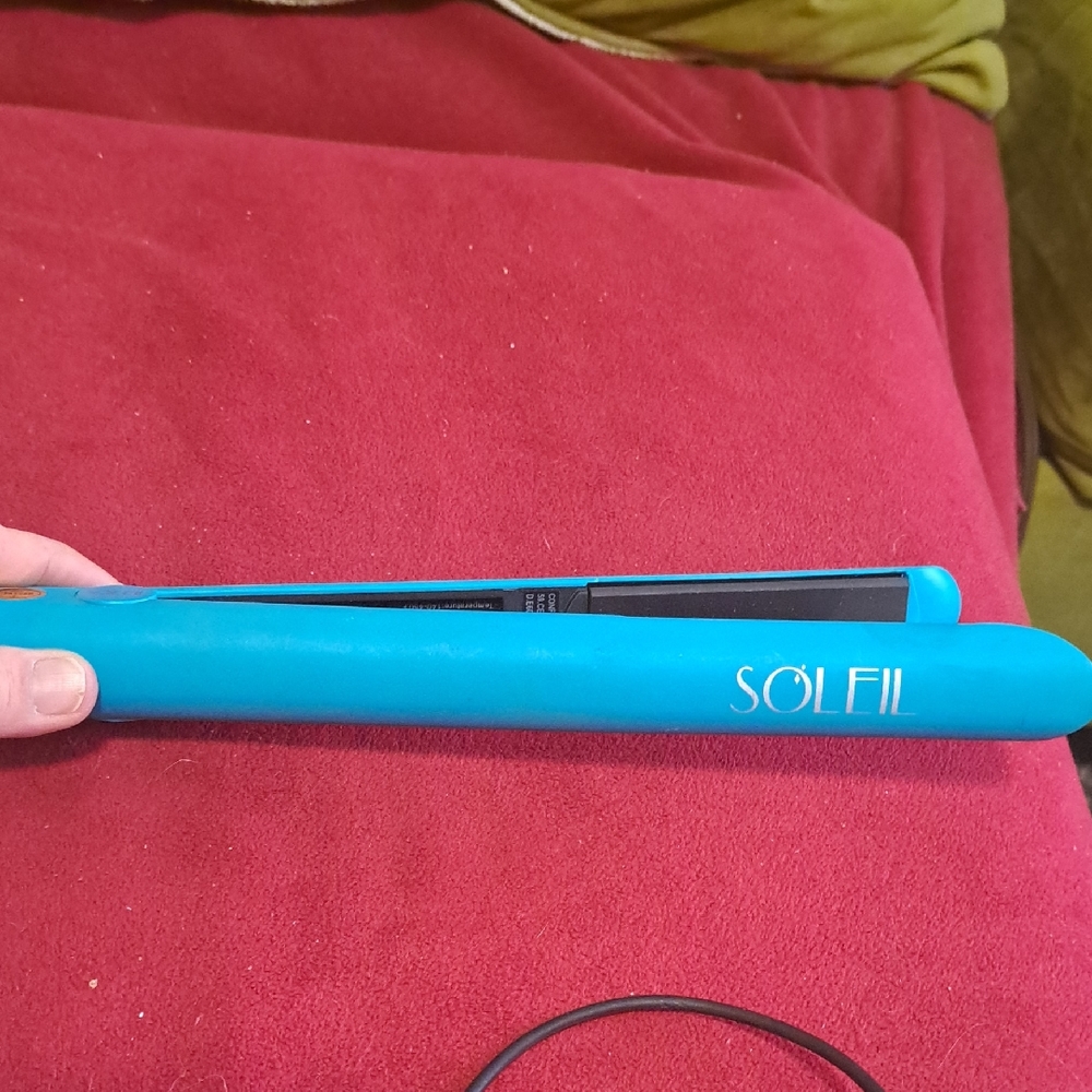 Soliil Hair Straightener